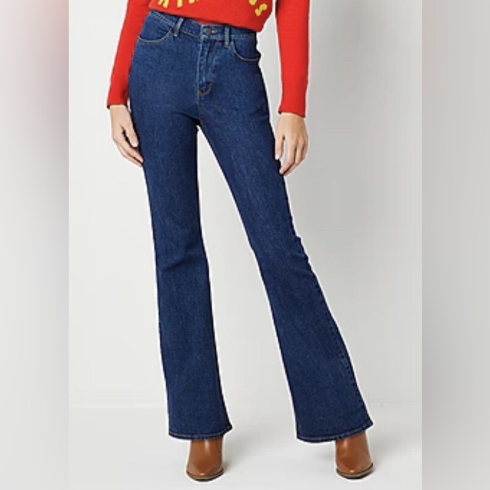 Abbott Elementary High Waist Flare Jeans